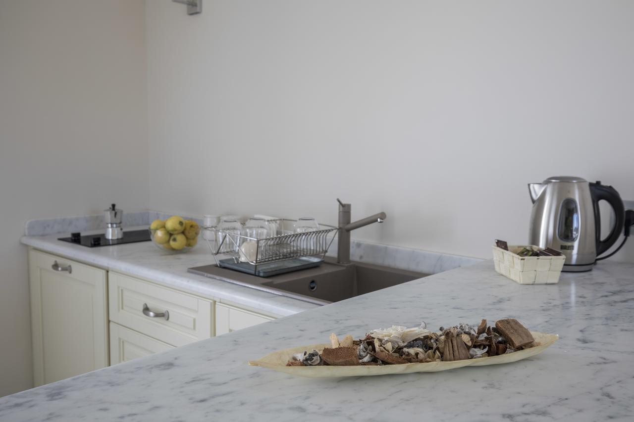 Maridea Casa Vacanza- Le Alcove Sul Mare Suites Ponza Bagian luar foto