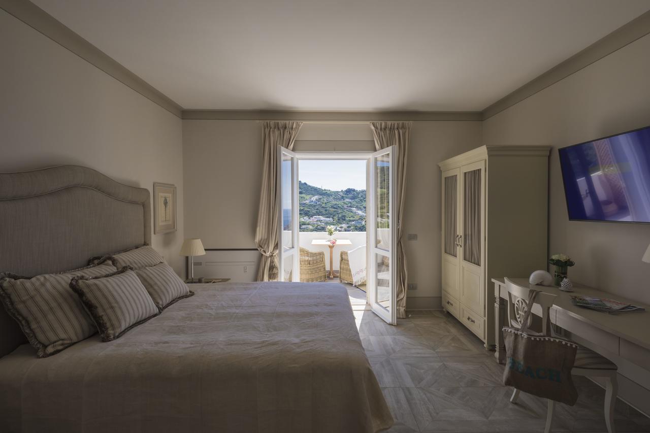 Maridea Casa Vacanza- Le Alcove Sul Mare Suites Ponza Bagian luar foto